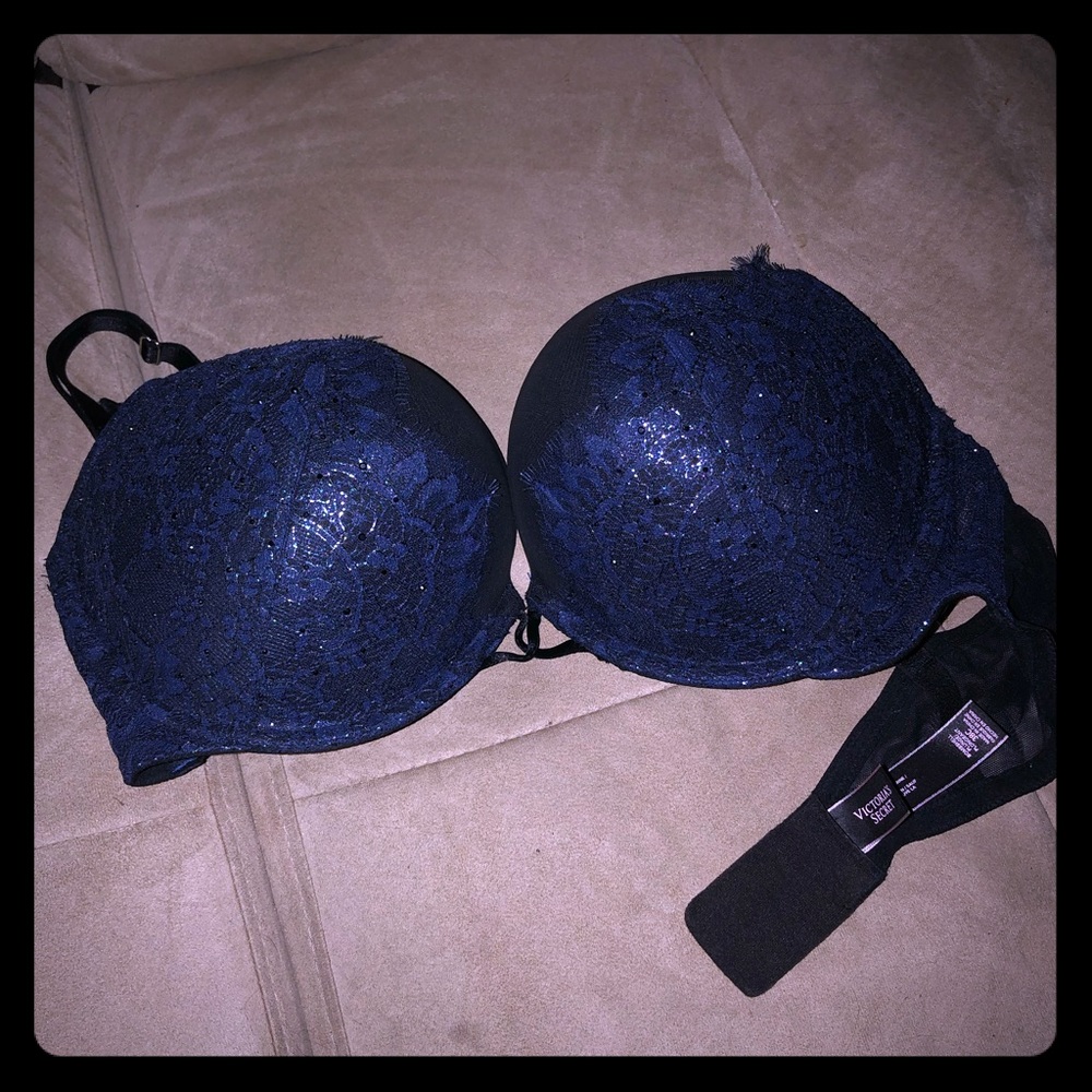 Victoria’s Secret Bombshell Push-up Bra 38C